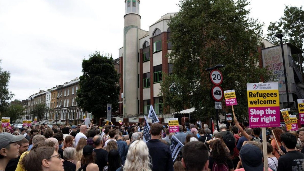 UK Anti-Racism Protests Respond to Far-Right Riots