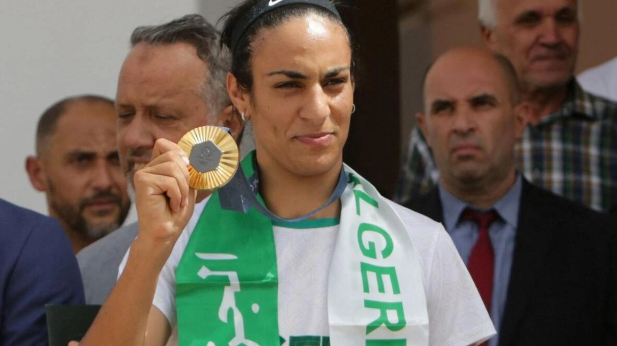 Algerian Olympic Heroes Return Home to Hero's Welcome