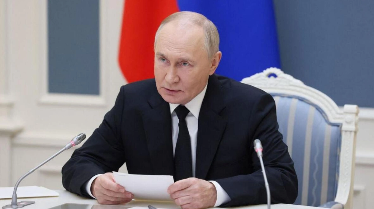 Putin Conducts Nuclear Deterrence Exercise