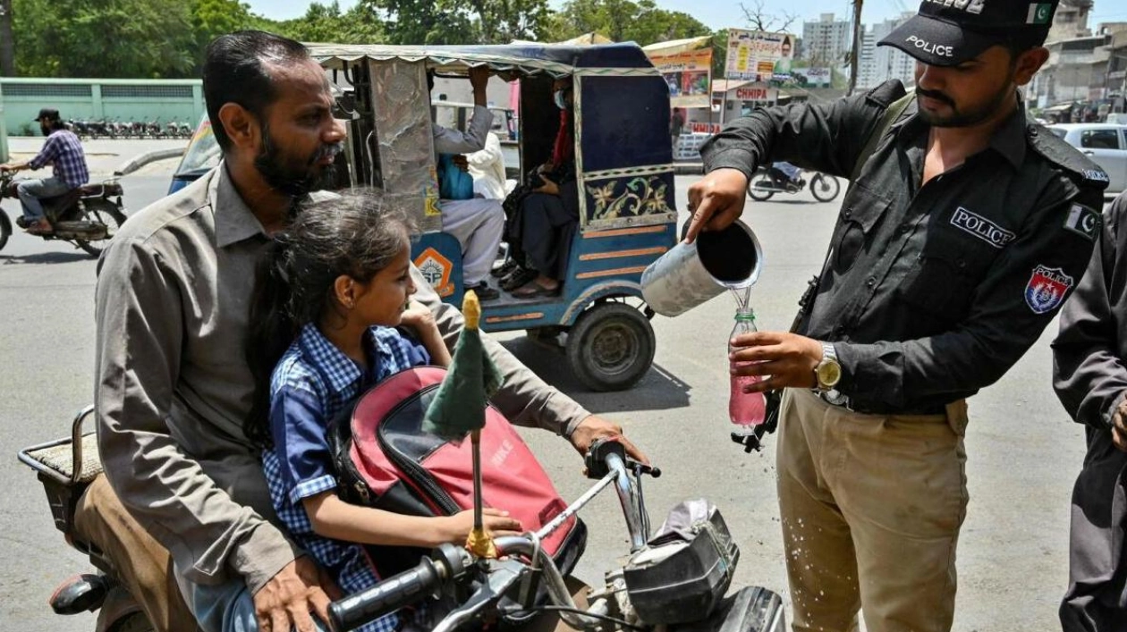 Pakistan Takes Urgent Measures Amid Heatwave Crisis