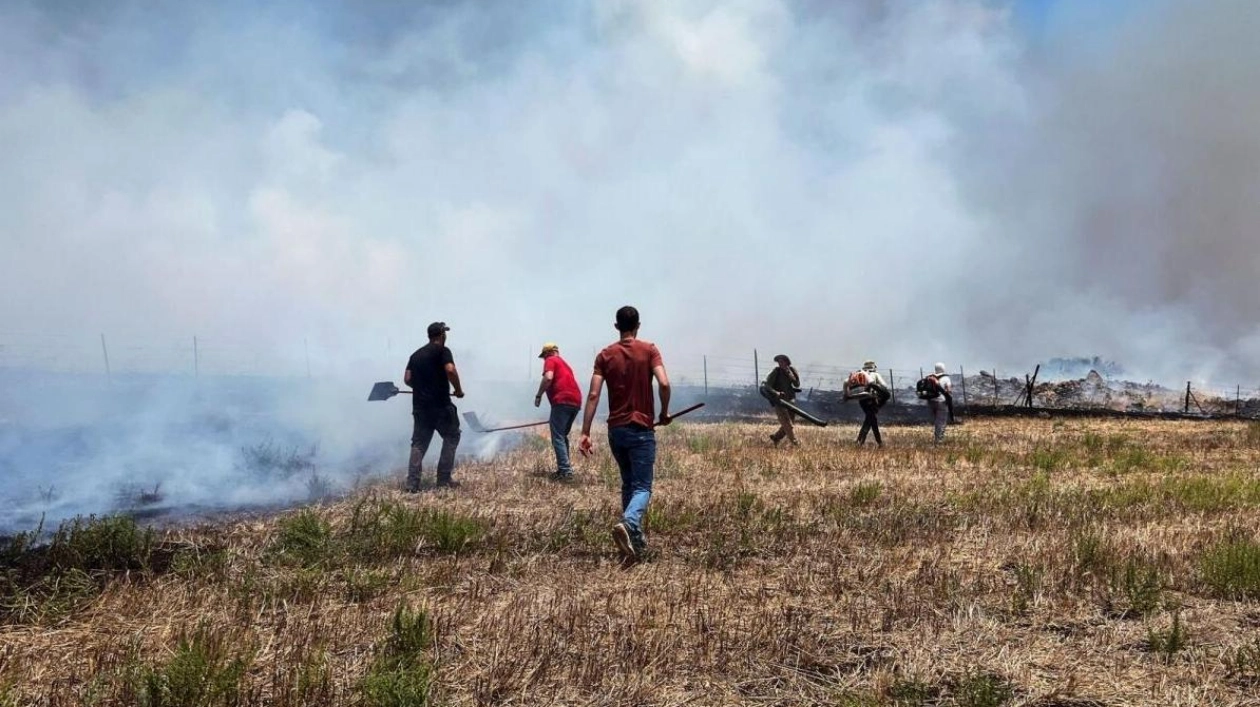 Keir Starmer Calls for Caution on Israel-Lebanon Border Amid Rising Tensions