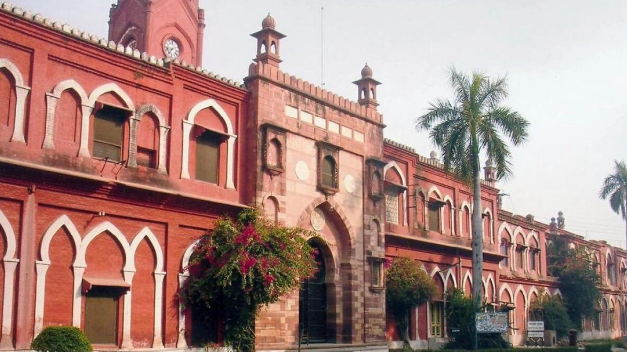 UAE AMU Alumni Split Over Sir Syed Day Celebrations