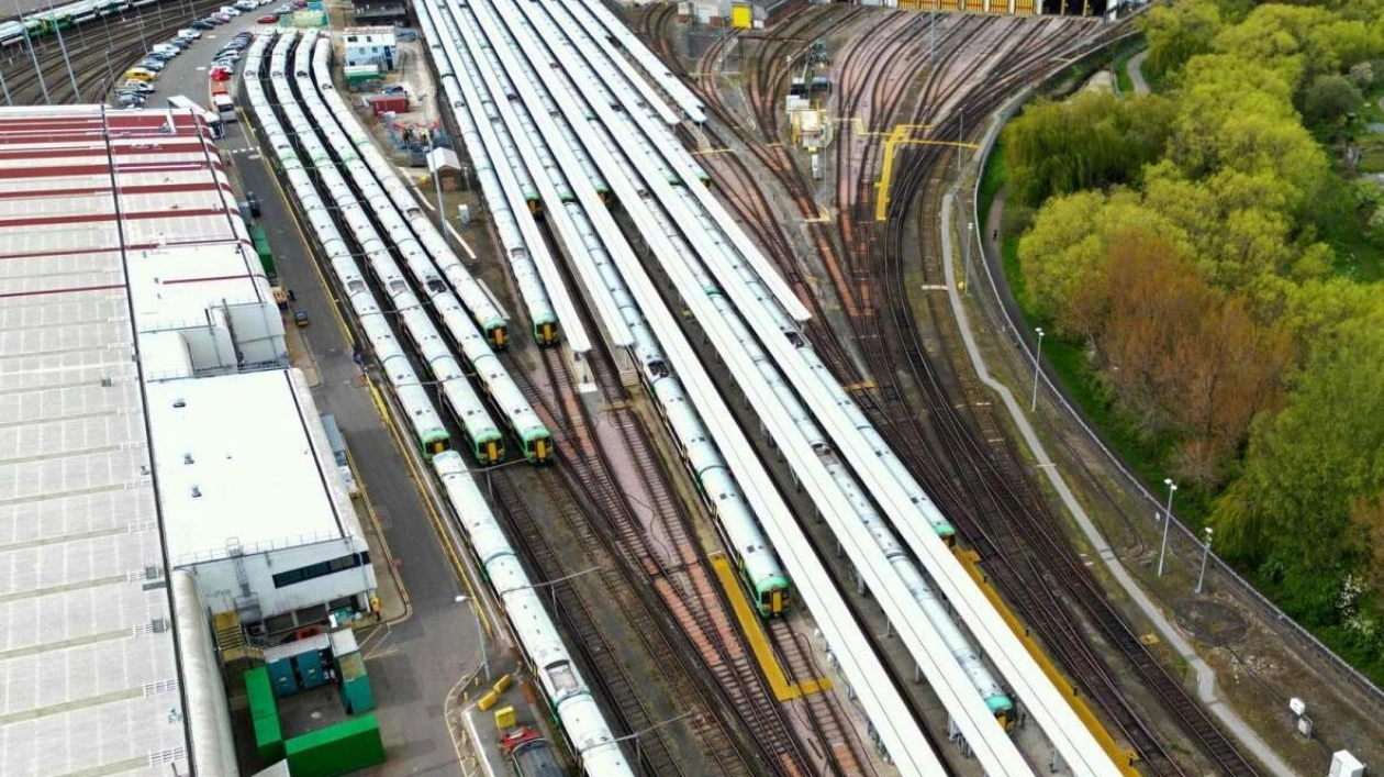 UK Labour Government Unveils Draft Legislation to Renationalise Rail Services