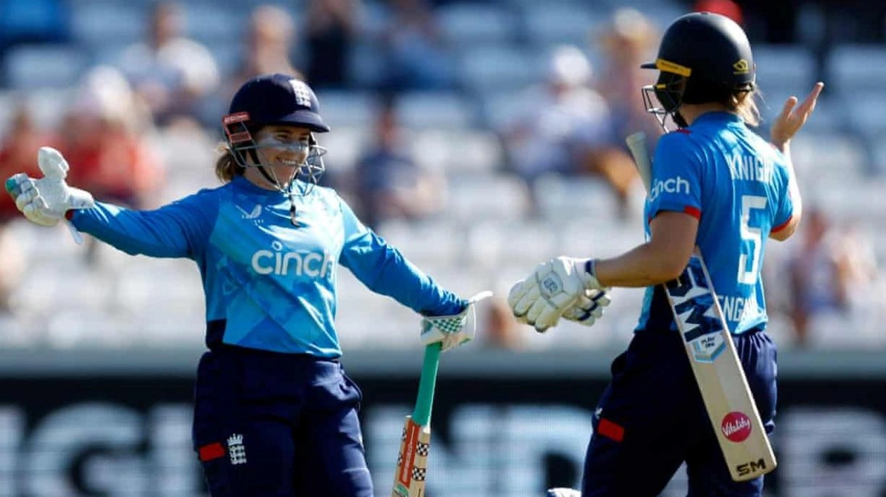 England’s Female Cricketers to Receive Major Pay Rises