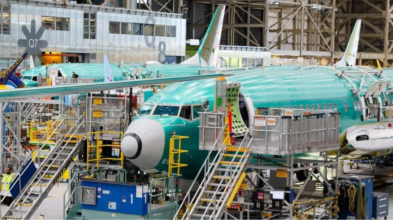 Boeing Predicts Global Aircraft Fleet to Nearly Double by 2043