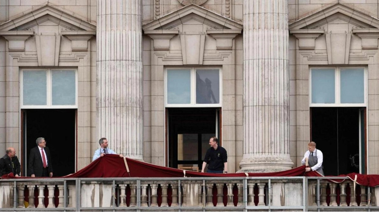 Buckingham Palace Opens East Wing to Public for the First Time