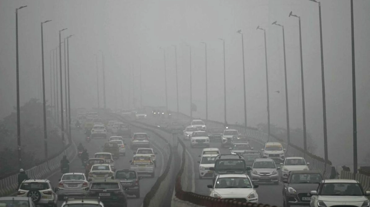 New Delhi Chokes Under Toxic Smog