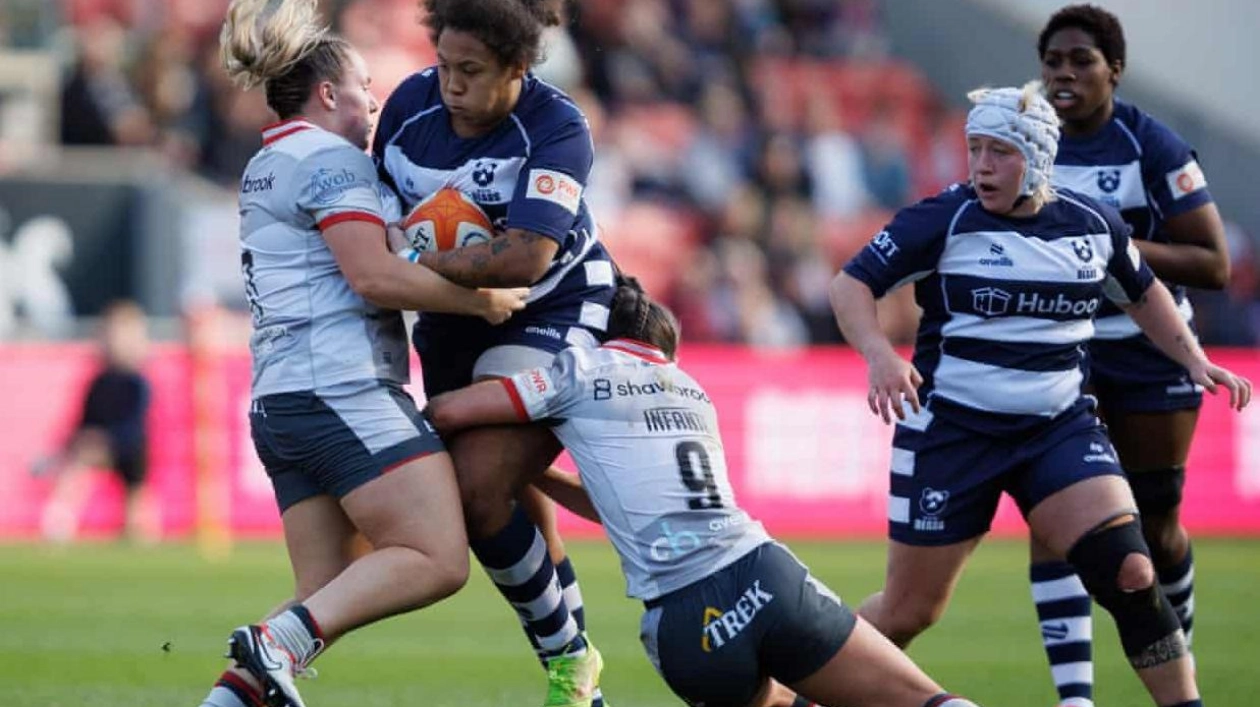 Women's Rugby Teams Face Facility Challenges in Double Headers