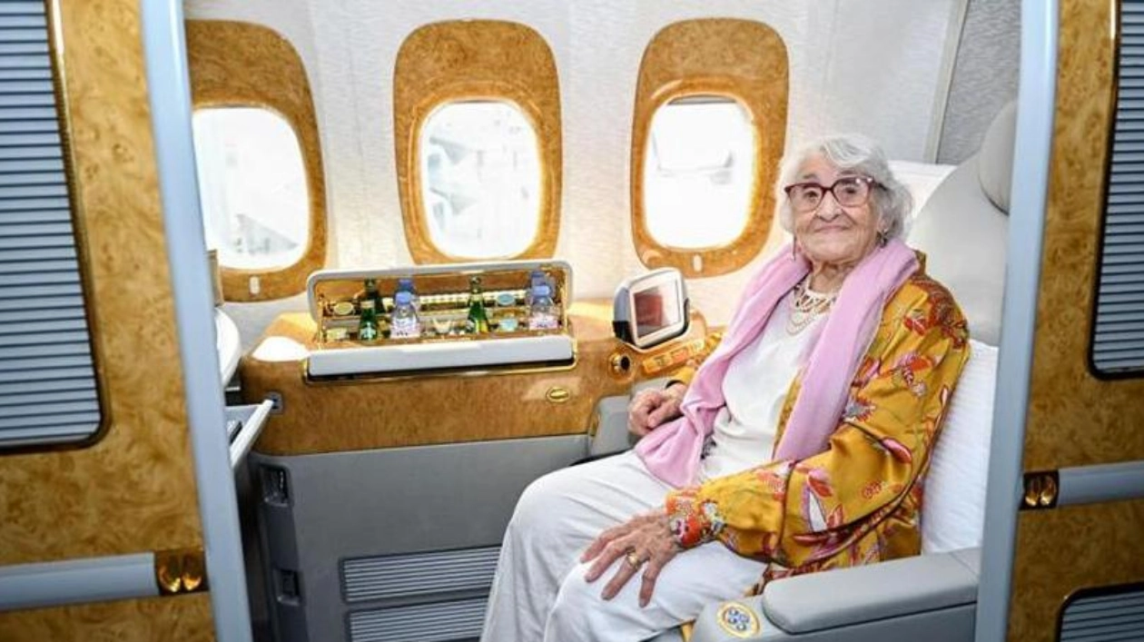 101-летняя алжирка получила VIP-обслуживание от Emirates