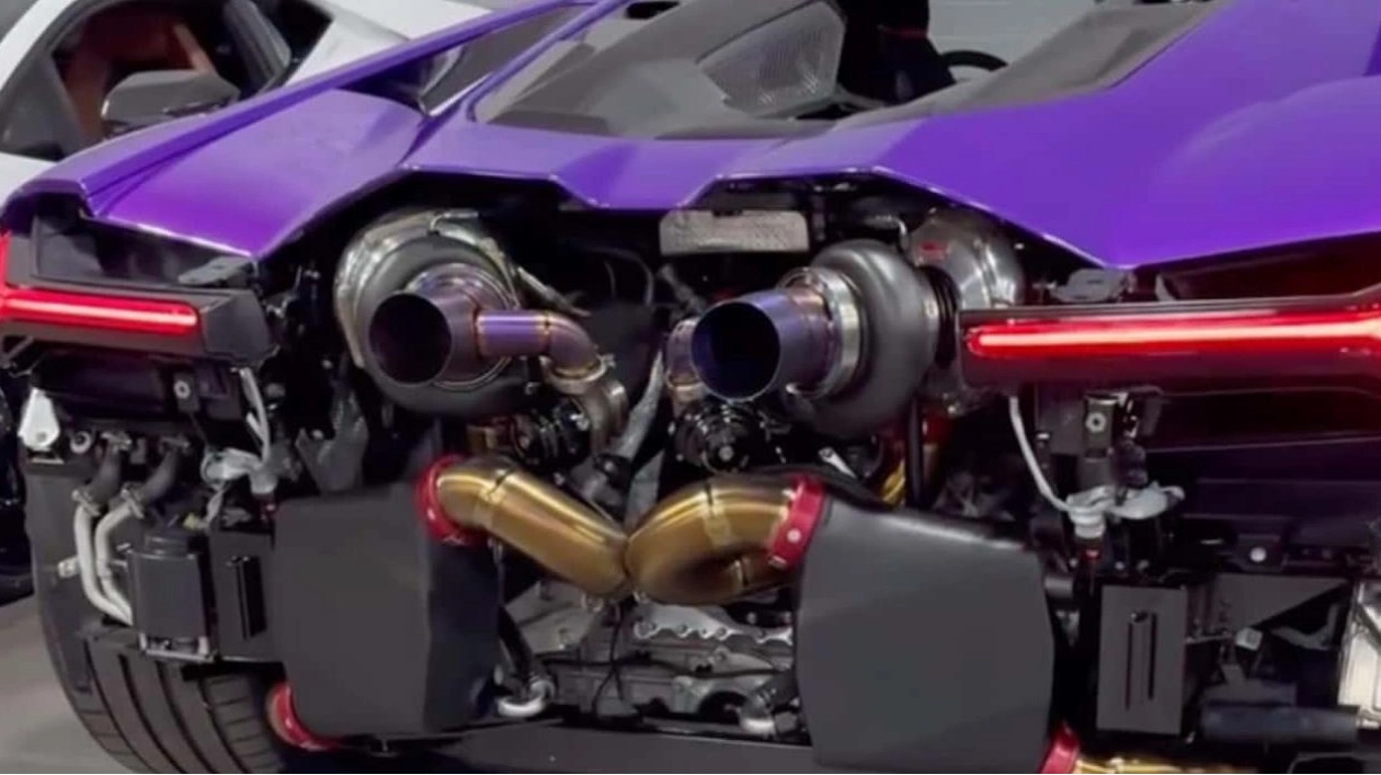 Revuelto: A Turbocharged Evolution of Lamborghini's V-12