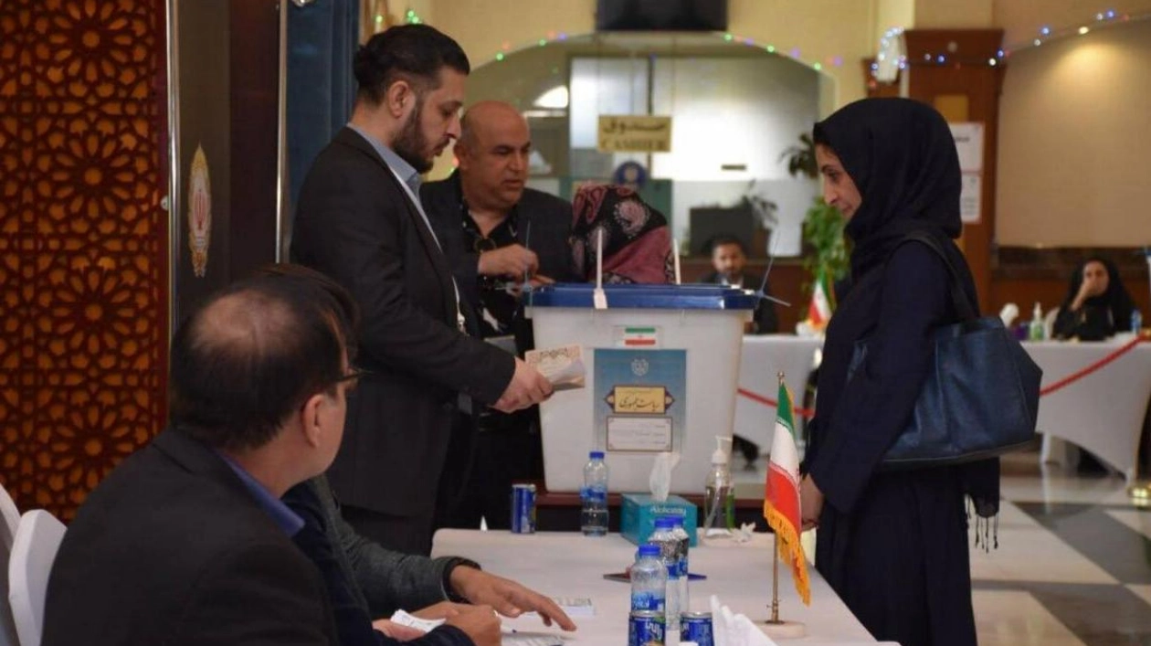 Iranian Expats in UAE Vote in Crucial Presidential Election