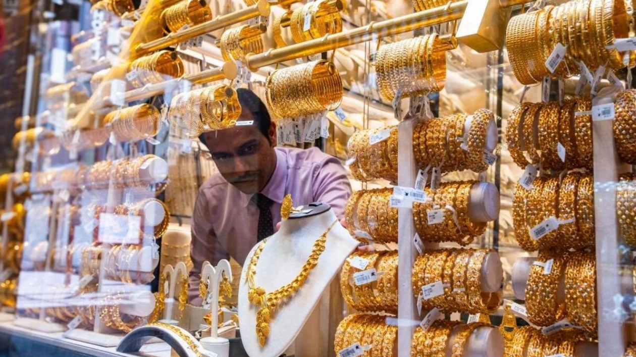 UAE Shoppers Adapt to High Gold Prices with Innovative Strategies