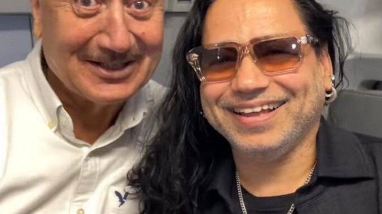 Anupam Kher Shares Fun Video with Singer Kailash Kher