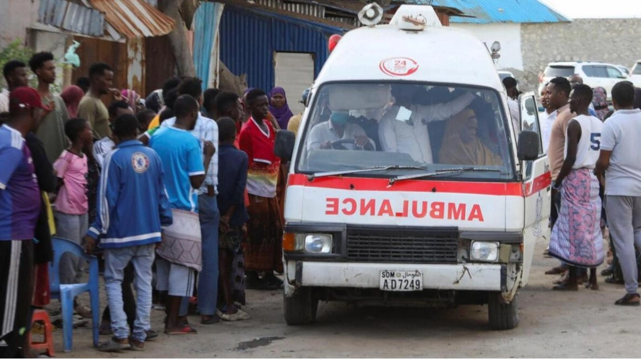 Explosion on Mogadishu Beach Kills Eight, Injures 28