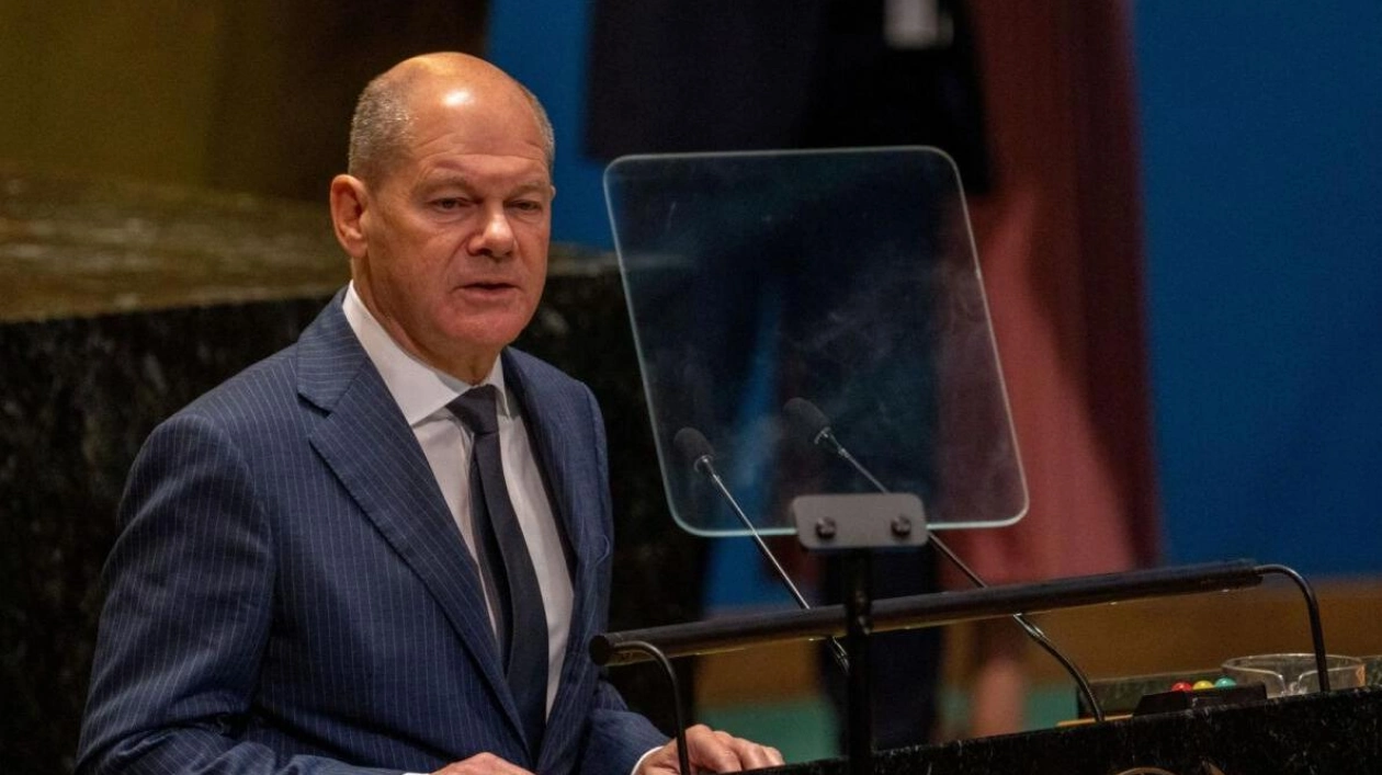 Scholz Criticizes UniCredit's Commerzbank Stake