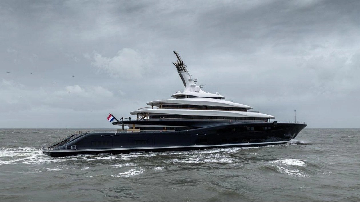 Feadship's Project 821: The World's First Fuel-Cell Superyacht