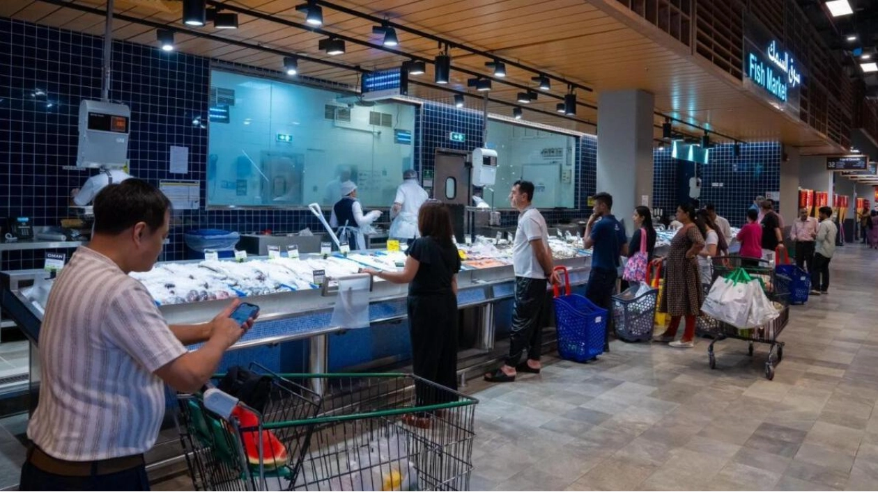 UAE Retailers Assure Stable Fish Prices Despite Market Fluctuations