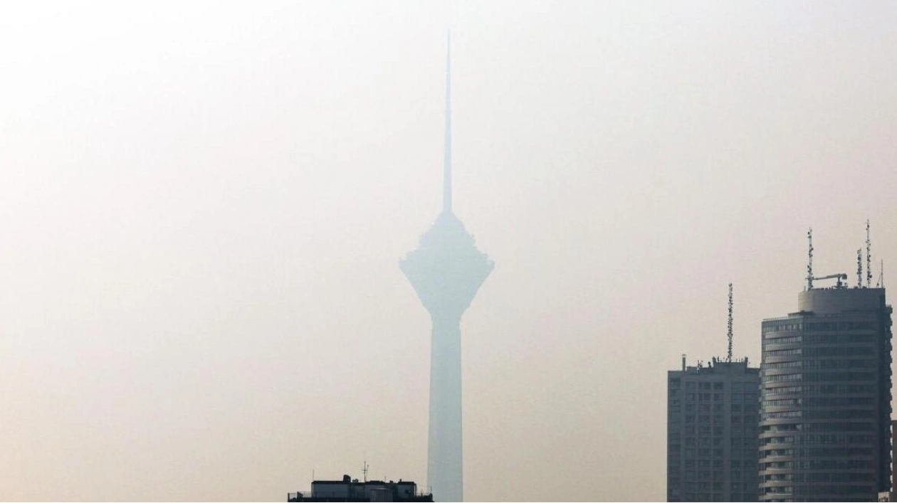 Smog Engulfs Tehran's Milad Tower Amid Severe Pollution