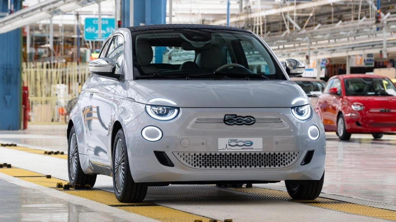 Stellantis приостанавливает выпуск электромобиля Fiat 500e