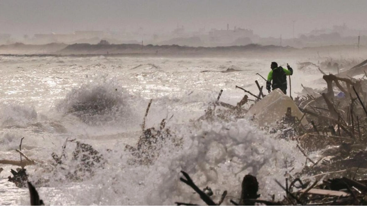 Spain Deploys Troops Amid Flood Crisis