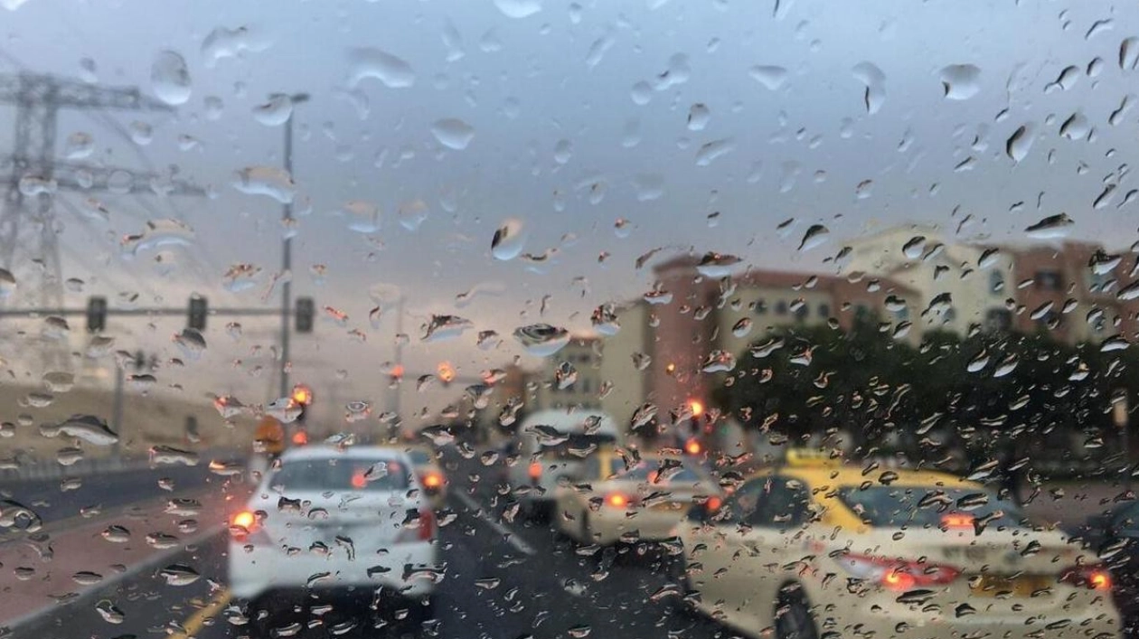 UAE Weather Update: Partly Cloudy with Chance of Rain and High Temperatures