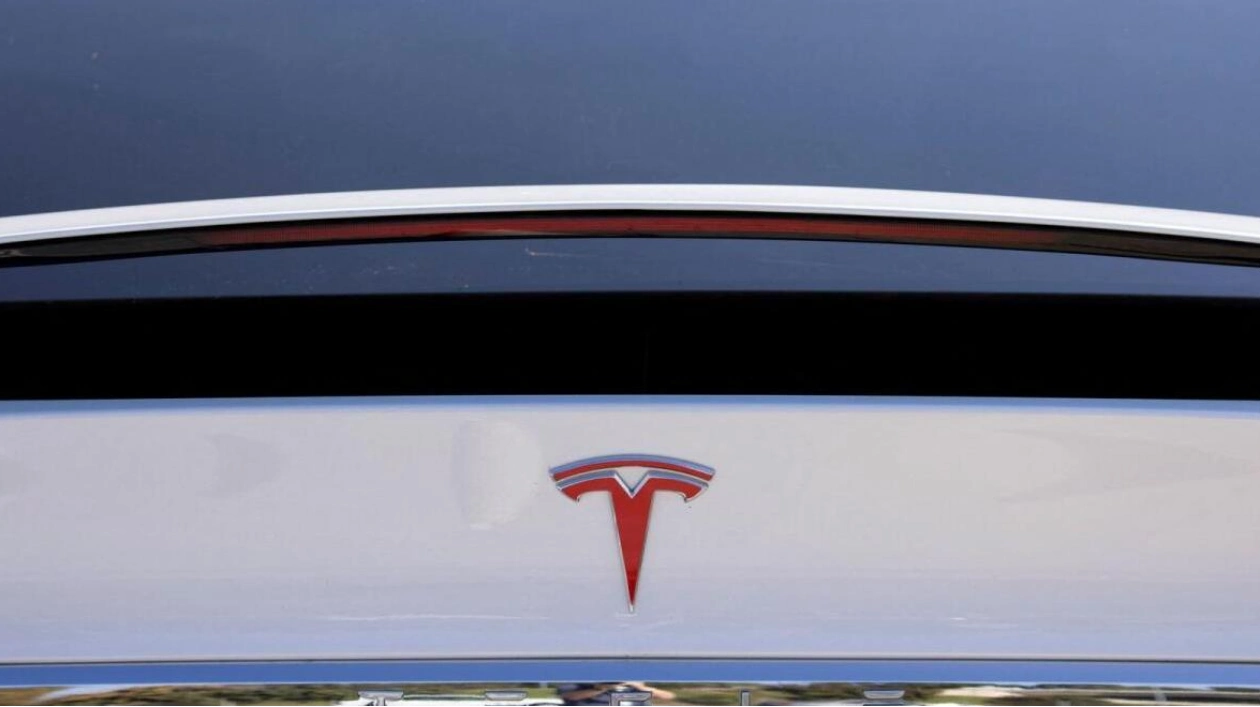 Tesla Recalls 9,136 Model X Vehicles Over Roof Trim Issue