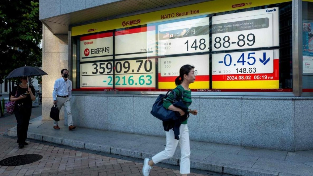 Japanese Stocks Lead Asia Higher Amid Economic Data Releases