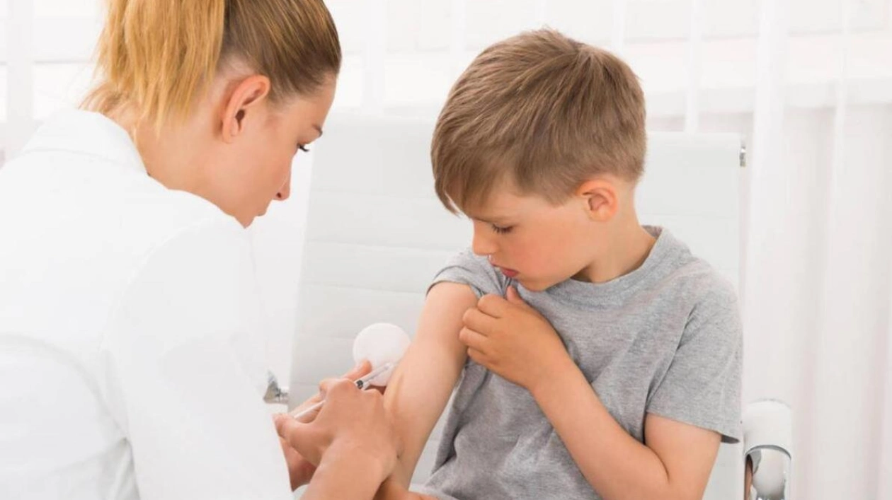 UAE Doctors Stress Importance of Flu Vaccinations for School Students