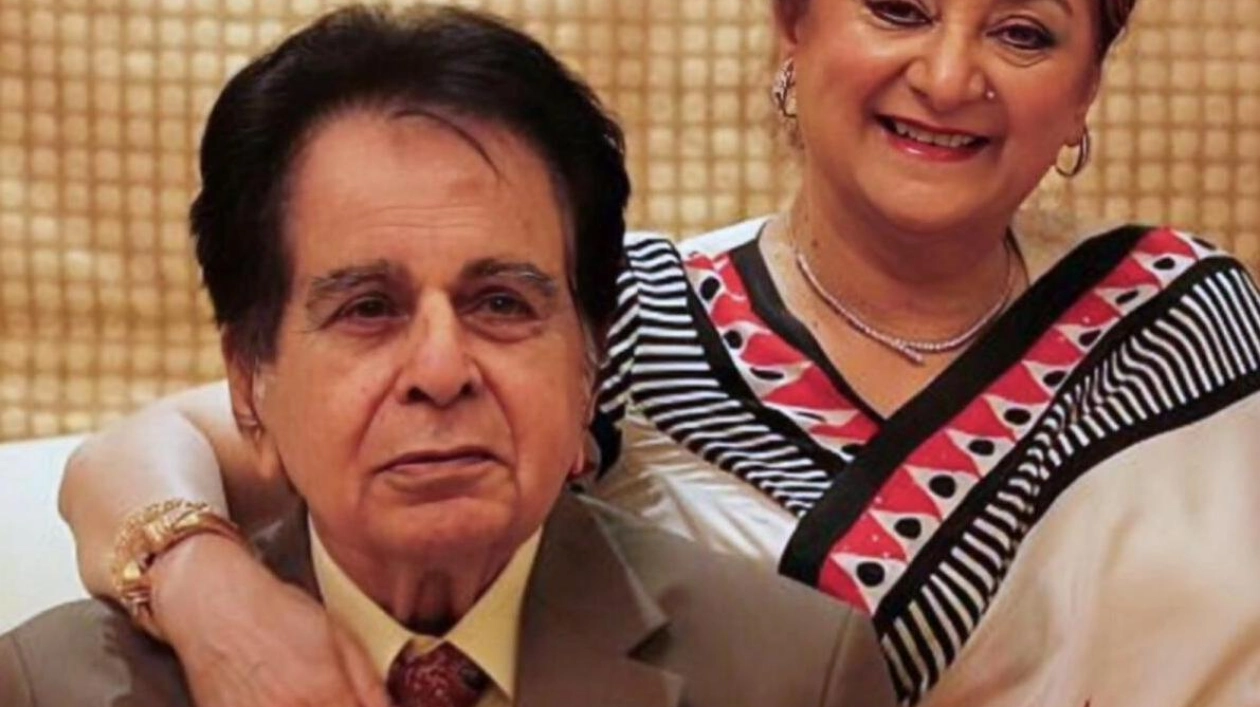 Saira Banu Remembers Dilip Kumar on His Death Anniversary