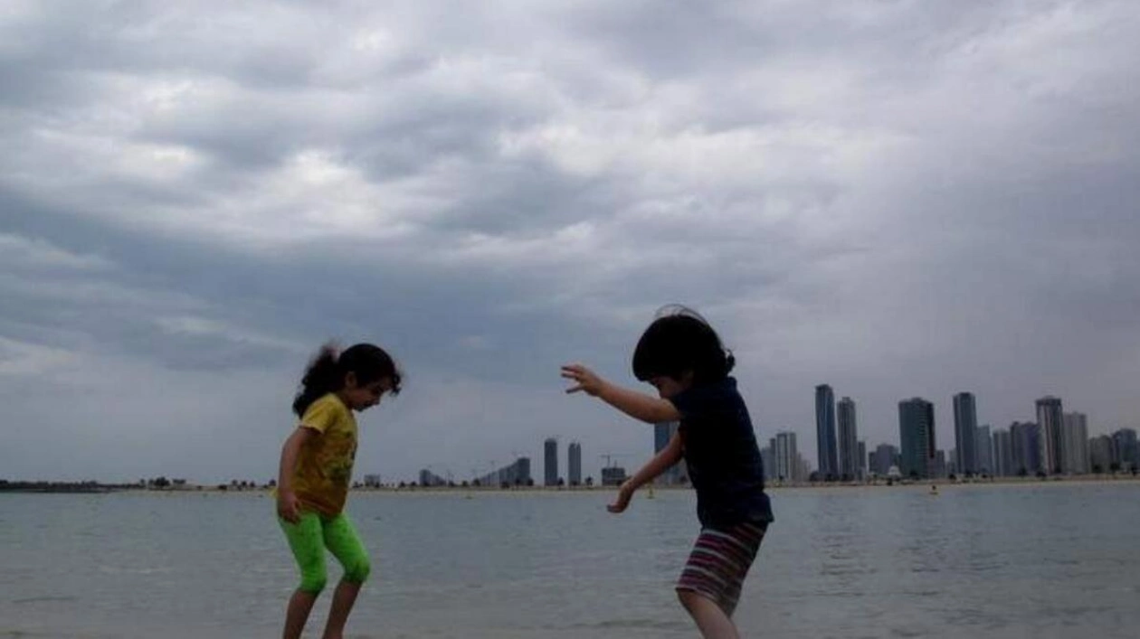 Rainfall Expected in Parts of UAE on Saturday