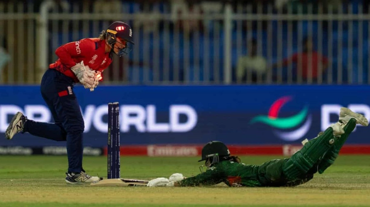 England Starts World Cup with Win Over Bangladesh