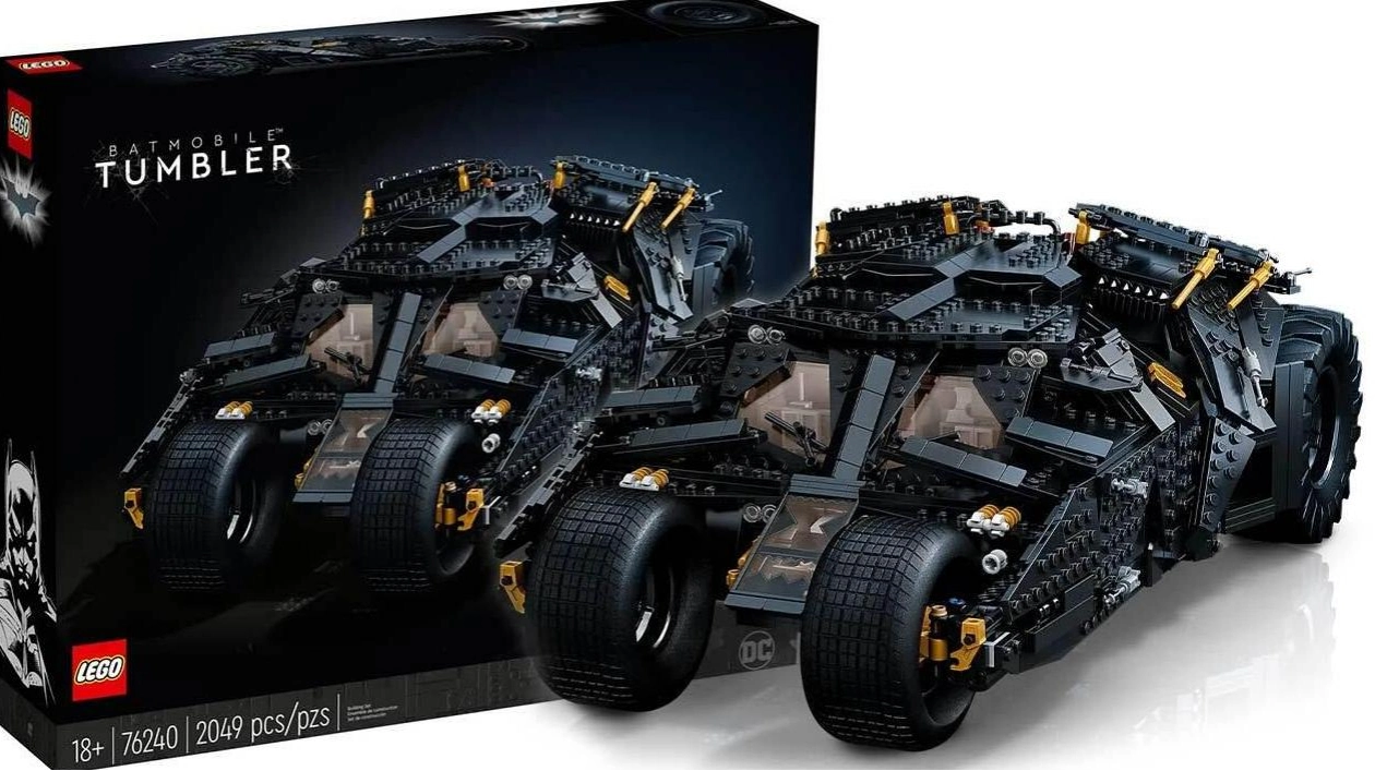 Save $50 on the Batmobile Tumbler Lego Set at Amazon