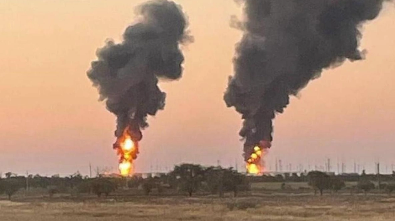 Ukrainian Drones Ignite Large Fuel Fire at Russian Oil Facility