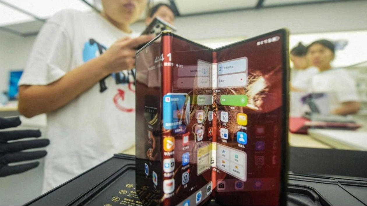 Huawei's Tri-Fold Phone Raises Stakes in Global Smartphone Market