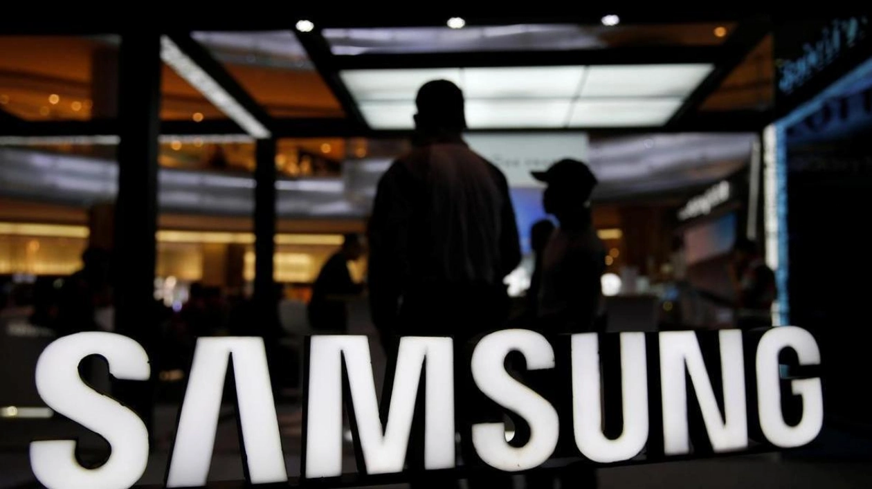 Samsung Threatens to Withhold Wages from Striking Workers