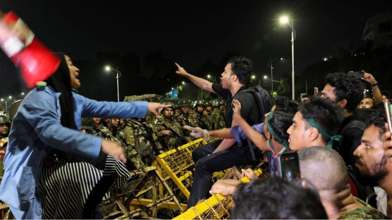 Protesters Demand Bangladeshi President's Resignation