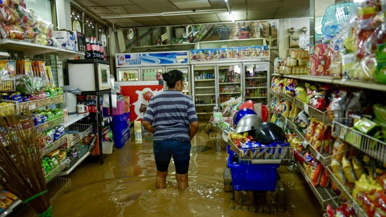 Flash Flooding in Chiang Mai Claims Lives and Disrupts Tourism