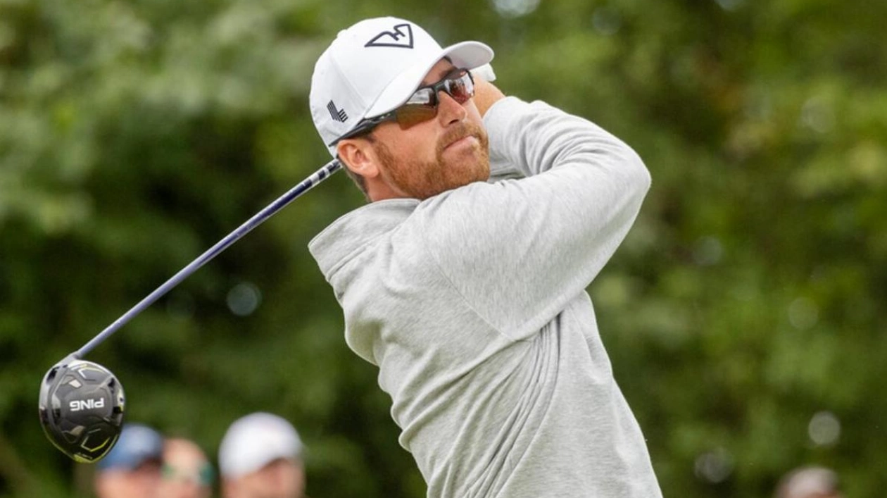 Andy Ogletree Leads LIV Golf UK After Impressive Second Round