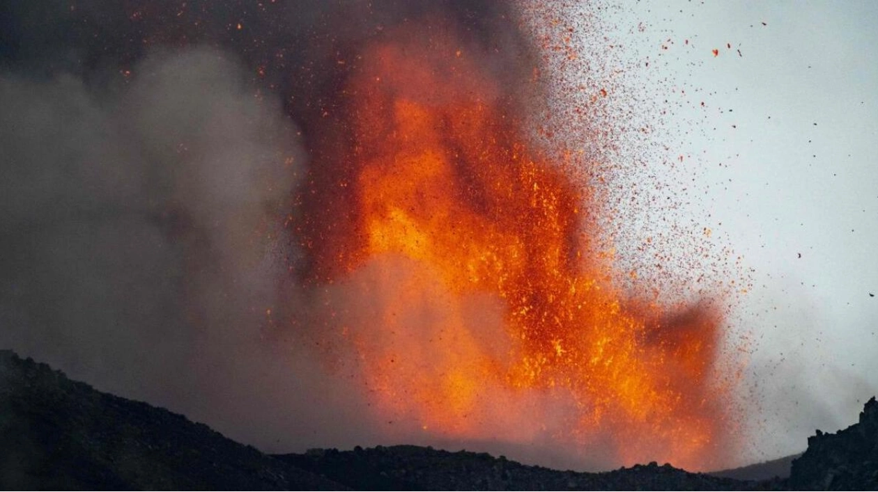 Southwestern Iceland Volcano Erupts for Sixth Time Since December