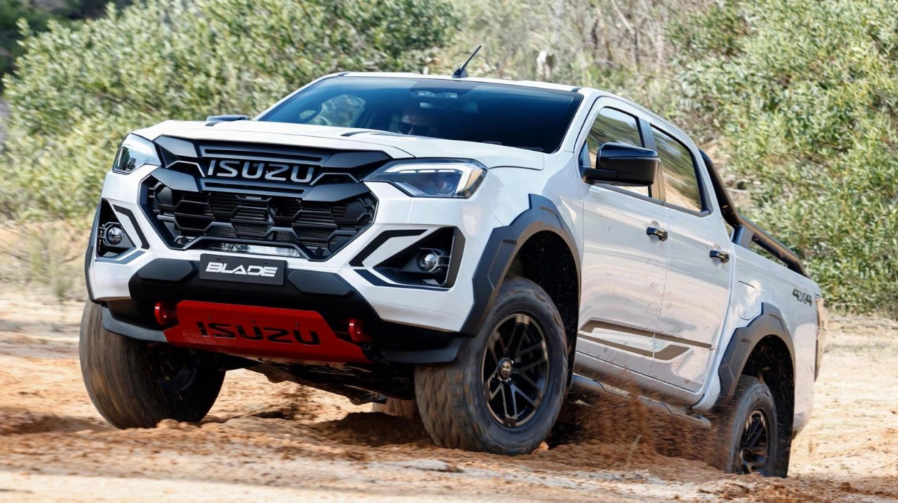 Isuzu D-Max Blade: Новая топовая версия пикапа