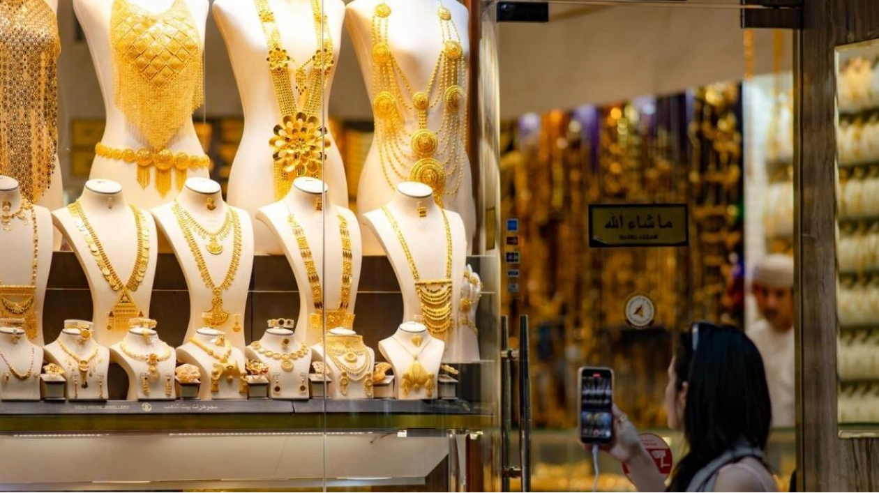 Gold Prices in Dubai Drop Amid Profit-Taking