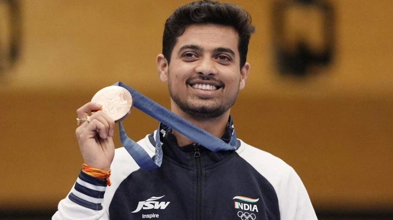 Swapnil Kusale Wins Bronze in Men's 50m Rifle 3P at Paris Olympics