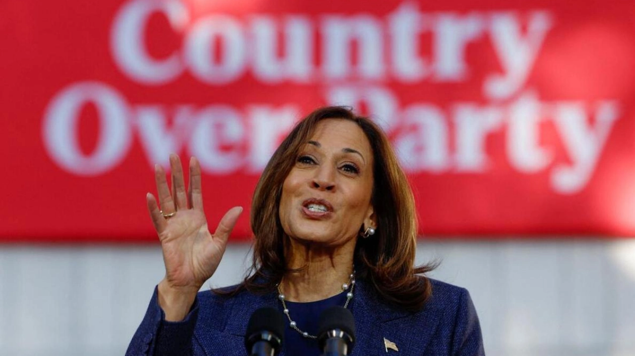 Kamala Harris Vows Clean Break from Biden's Presidency