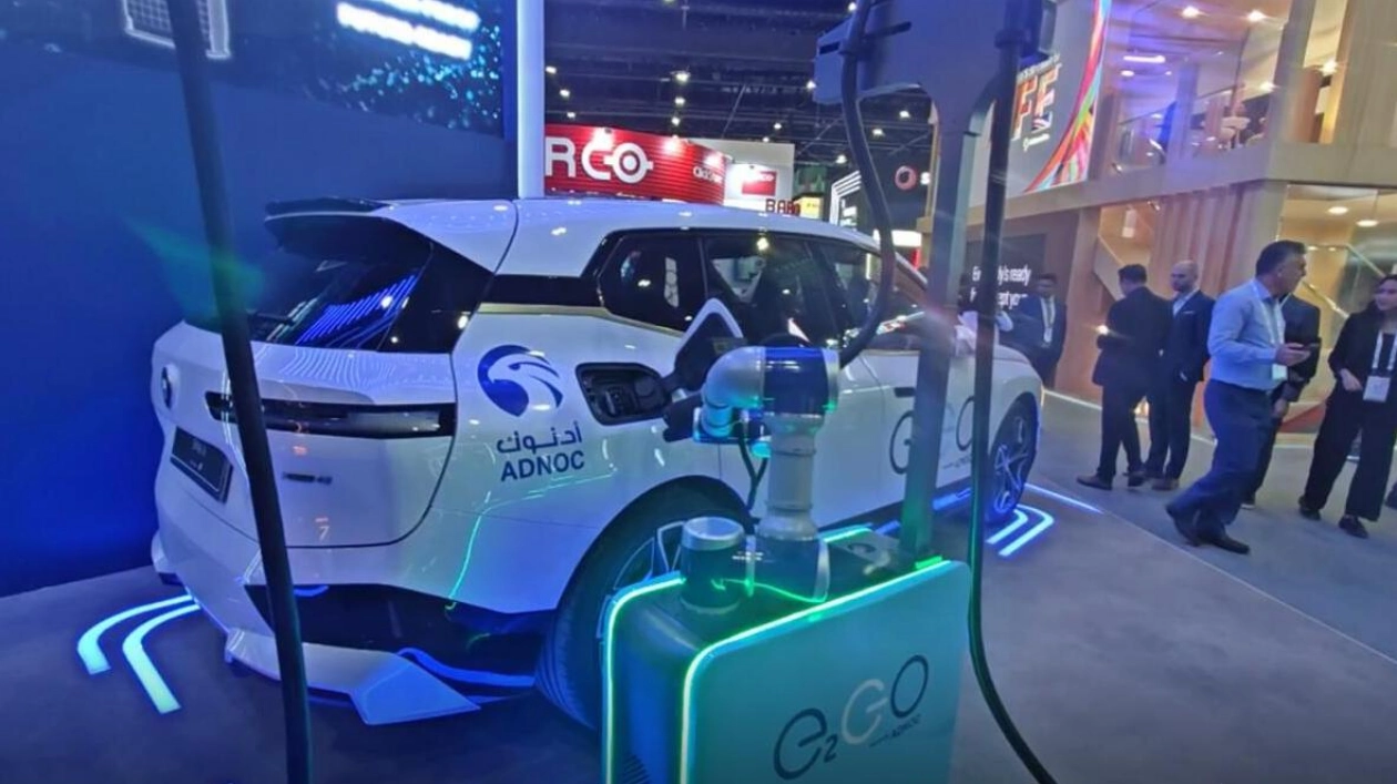 UAE's Future: Autonomous Robotic EV Chargers