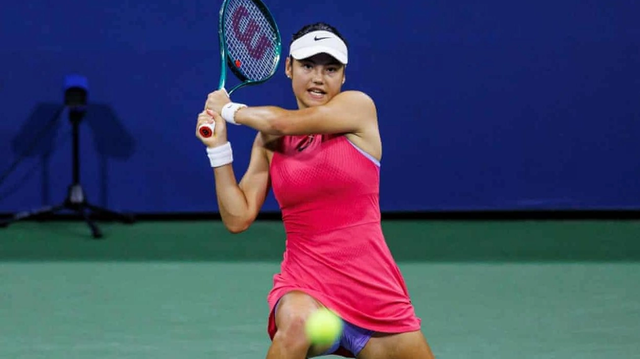 Emma Raducanu Advances to Korea Open Quarter-Finals with Hard-Fought Victory