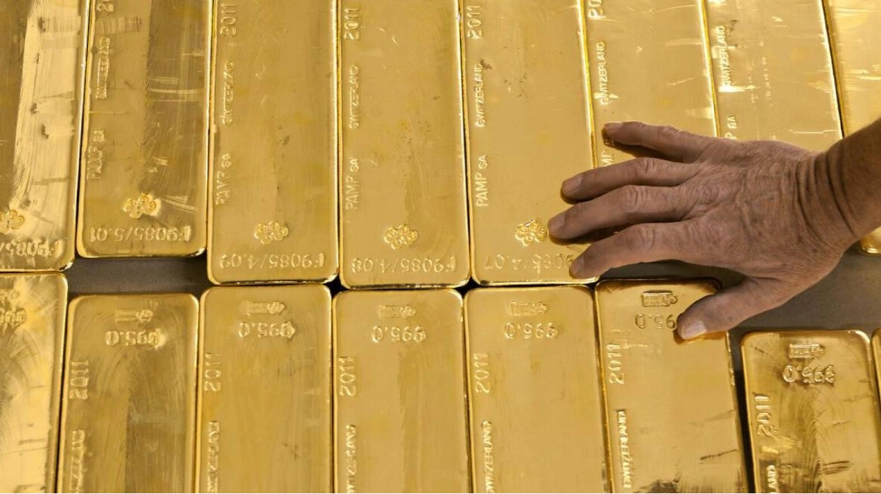 Gold Prices Dip in Dubai After Reaching All-Time High