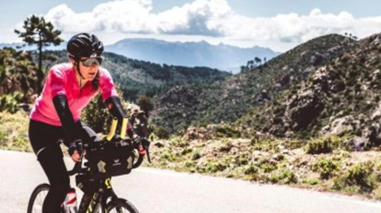 Dawn Barnable's Epic 1,030-km BikingMan Oman