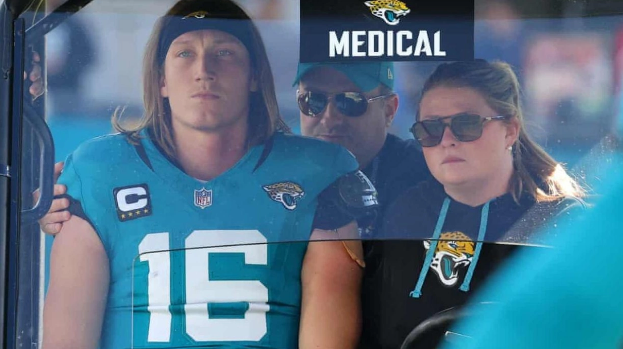 Jacksonville Jaguars Shut Down QB Trevor Lawrence for Season