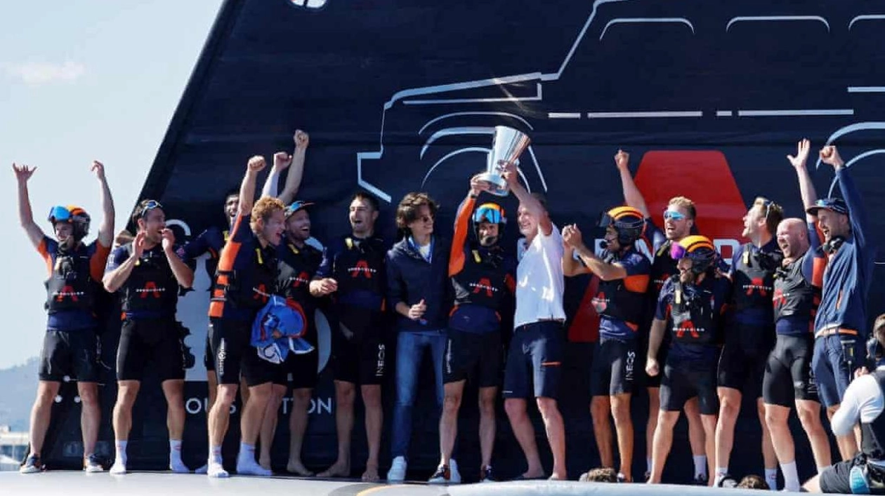 New Zealand Faces Tough Challenge from Britain's Ainslie in America's Cup