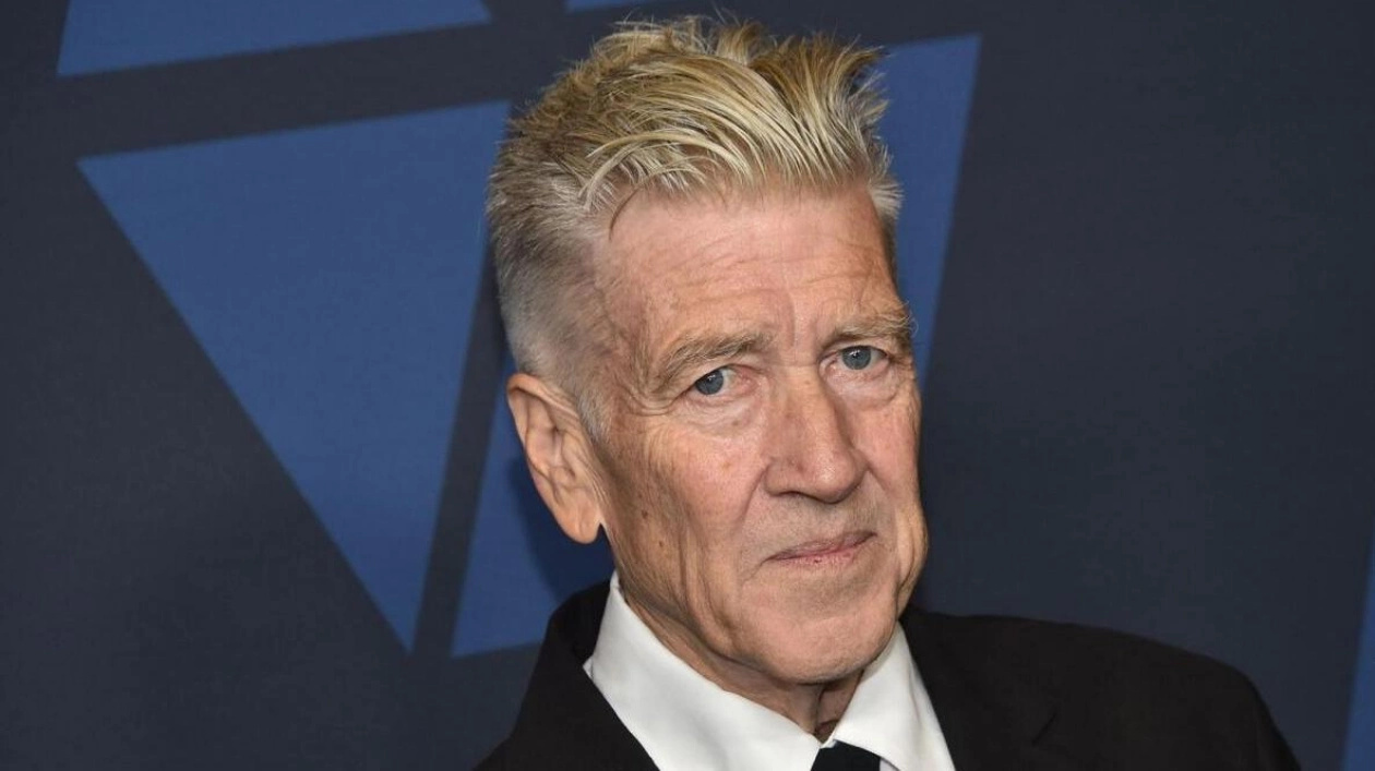 David Lynch: Full of Happiness, Won't Retire Despite Emphysema